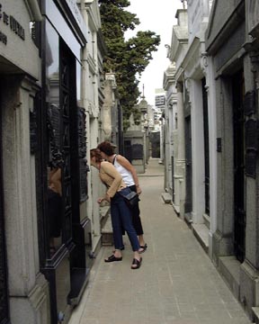 LisaMarniVisit-mar-2005-11