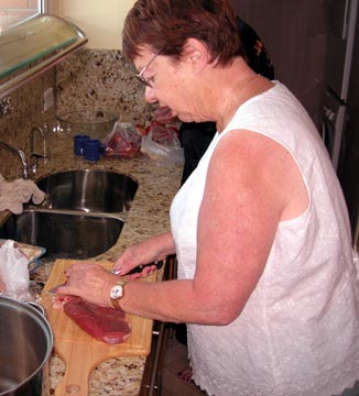 10-23-05-momparty-05