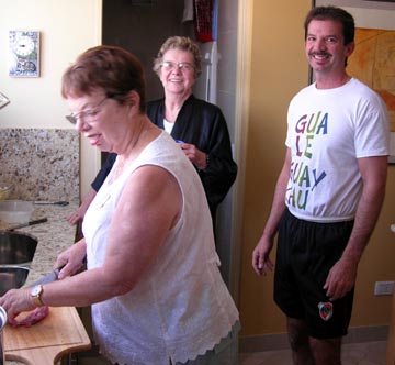 10-23-05-momparty-07