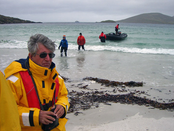 2008-Dec-Malvinas-CarcassIsland-Pete-01