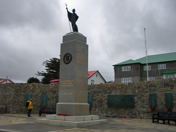 2008-Dec-Malvinas-PortStanley-Pete-16