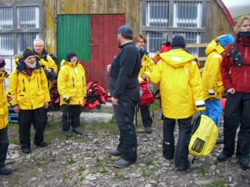 2008-Dec-Malvinas-WestPointIsland-Pete-02