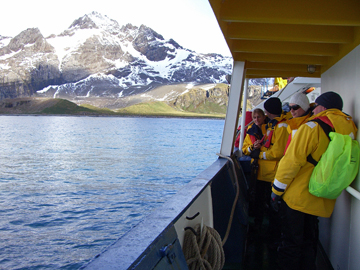 2008-Dec-SouthGeorgia-GoldHarbour-Pete-05