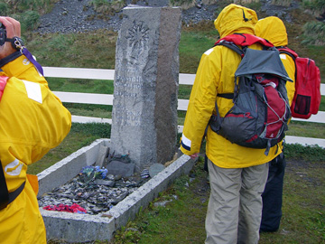 2008-Dec-SouthGeorgia-GrytvikenWhalingStation-Pete-06