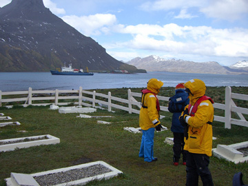 2008-Dec-SouthGeorgia-GrytvikenWhalingStation-Pete-07