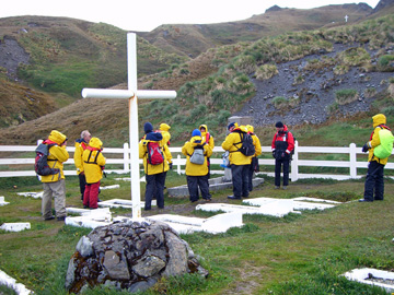 2008-Dec-SouthGeorgia-GrytvikenWhalingStation-Pete-10