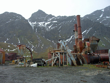 2008-Dec-SouthGeorgia-GrytvikenWhalingStation-Pete-18