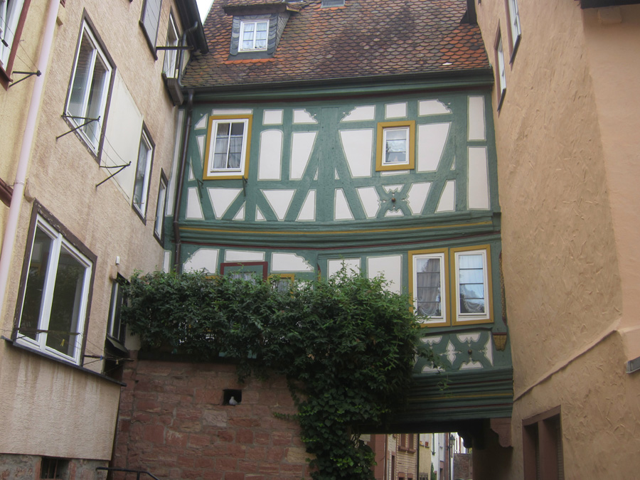 Amsterdam-Budapest-2013-chptr04-14