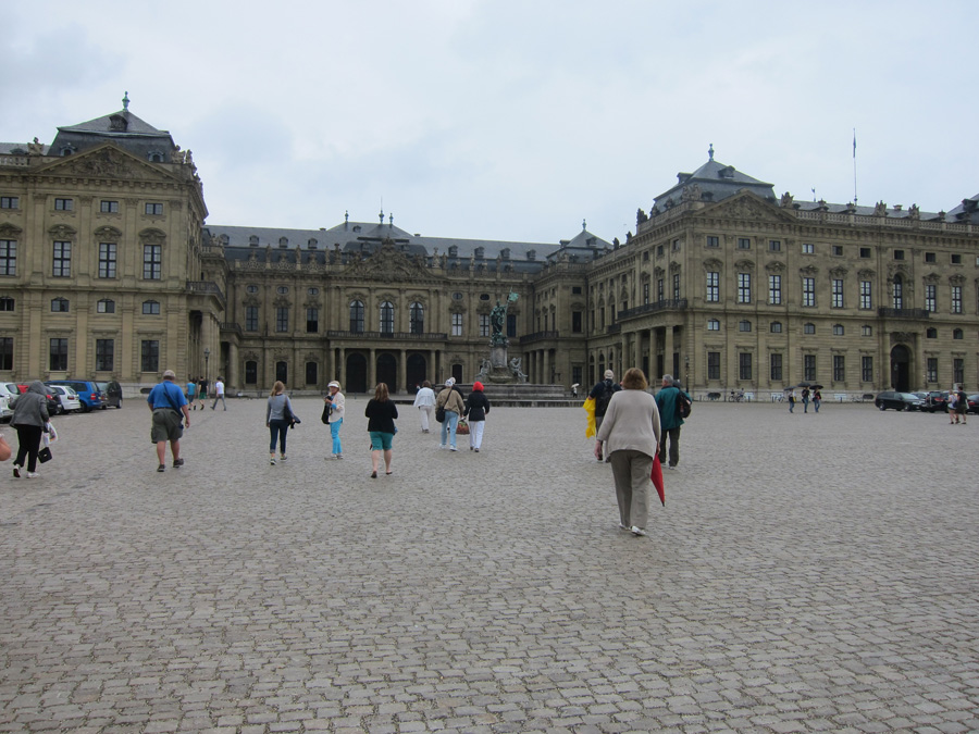 Amsterdam-Budapest-2013-chptr06-02