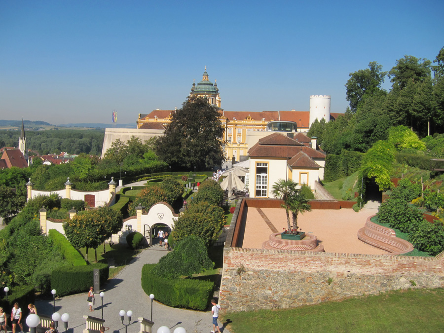 Amsterdam-Budapest-2013-chptr10-02