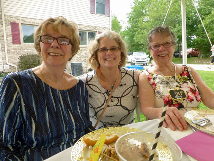 Moms-90thBday-June-2018-047-2