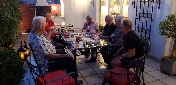 Pete-Ron-Xmas-Dinner-2018 (4)