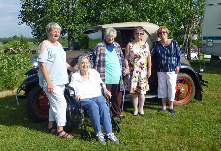 Moms-90thBday-June-2018-058-2